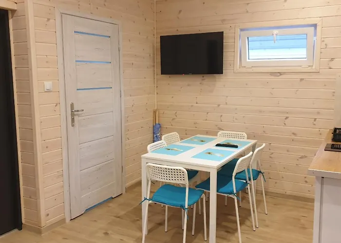 別荘 Blekitna Laguna 600m Od Morza ルシノボ